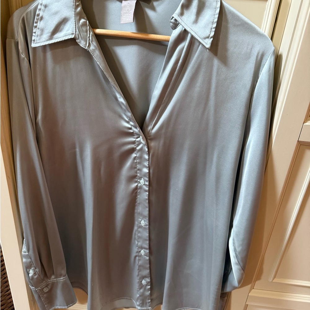 H&M Light Gray Satin Blouse